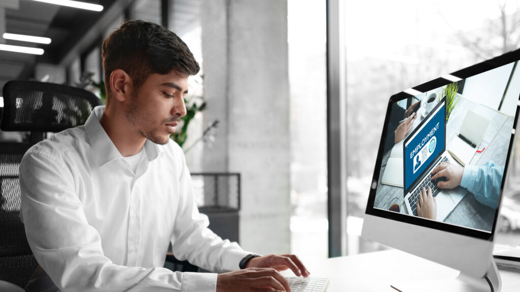 Cómo conseguir trabajo en Meta y cuáles son los perfiles profesionales más solicitados.